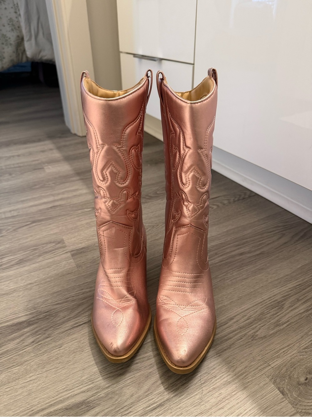 Soda Metallic Rose Pink Western Boots